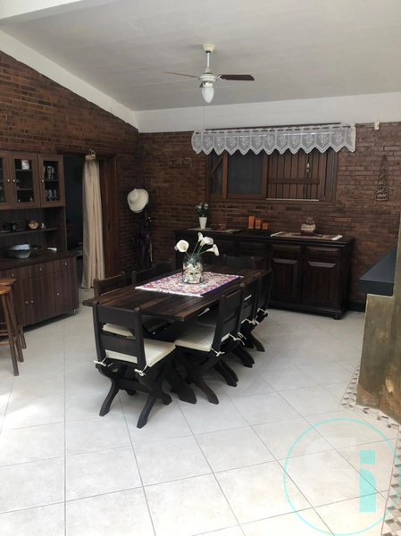 Maravilhosa Casa Térrea de Esquina: Conforto, Elegância e Localização: 49ª foto da galeria de imagens do imóvel