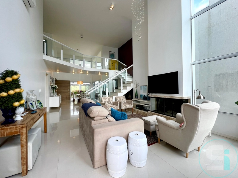 Sobrado a venda em condomínio fechado: 4ª foto da galeria de imagens do imóvel