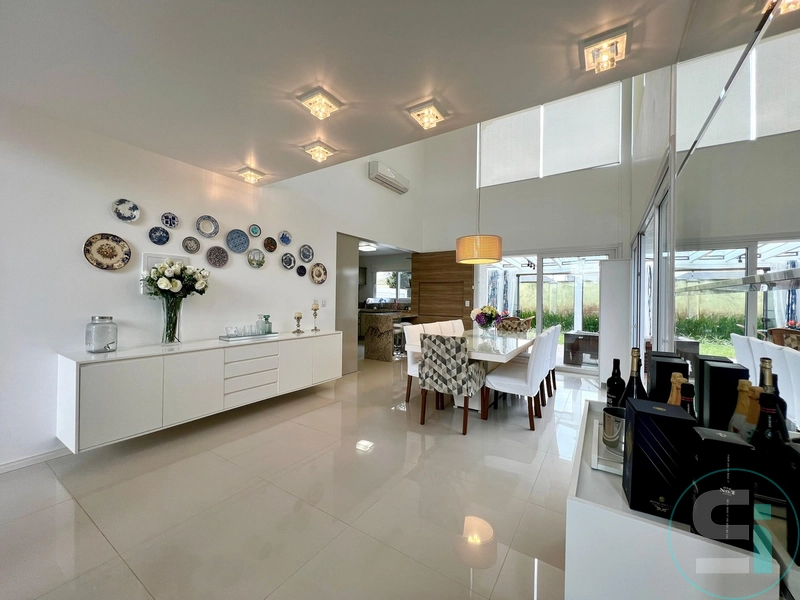 Sobrado a venda em condomínio fechado: 6ª foto da galeria de imagens do imóvel