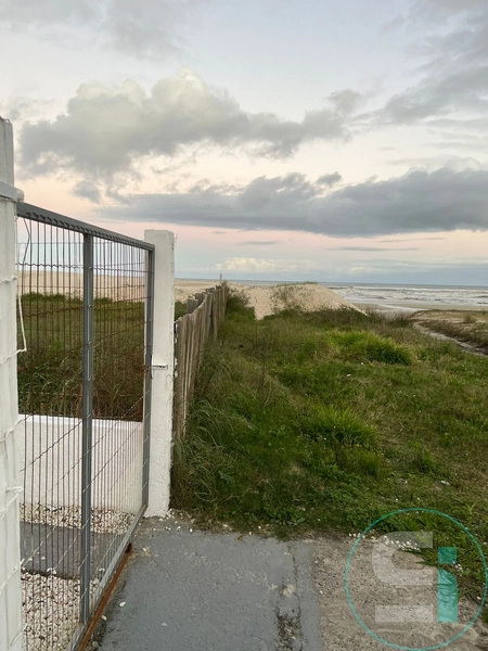CASA COM 3 DORMITÓRIOS BEIRA MAR PROXIMO AO CENTRO DE CAPÃO DA CANOA: 7ª foto da galeria de imagens do imóvel