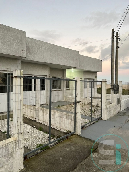 CASA COM 3 DORMITÓRIOS BEIRA MAR PROXIMO AO CENTRO DE CAPÃO DA CANOA: 5ª foto da galeria de imagens do imóvel