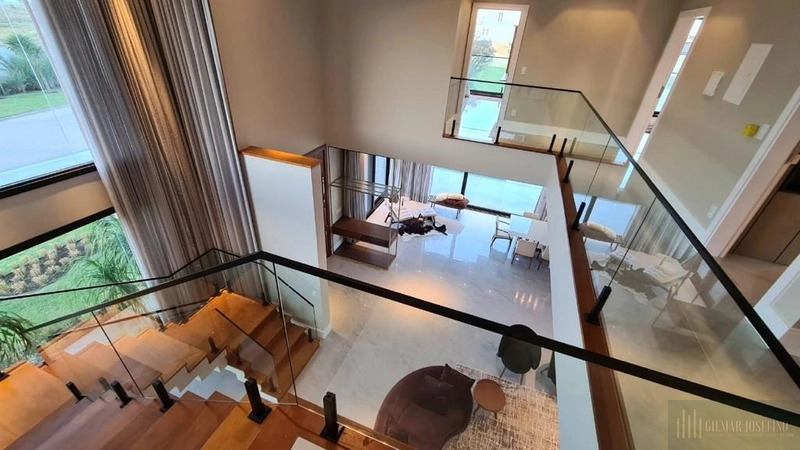 Mansão beira lago no condomínio Sense: 12ª foto da galeria de imagens do imóvel