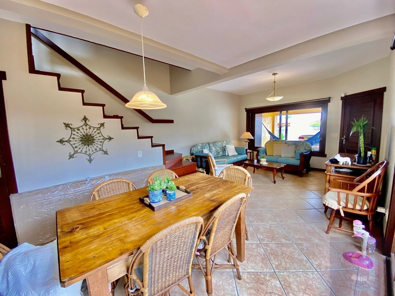 Sobrado Geminado 3 dormitórios, bairro Centro em Xangri-lá: 6ª foto da galeria de imagens do imóvel