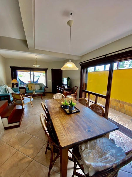 Sobrado Geminado 3 dormitórios, bairro Centro em Xangri-lá: 10ª foto da galeria de imagens do imóvel