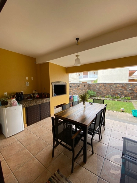 Sobrado Geminado 3 dormitórios, bairro Centro em Xangri-lá: 18ª foto da galeria de imagens do imóvel