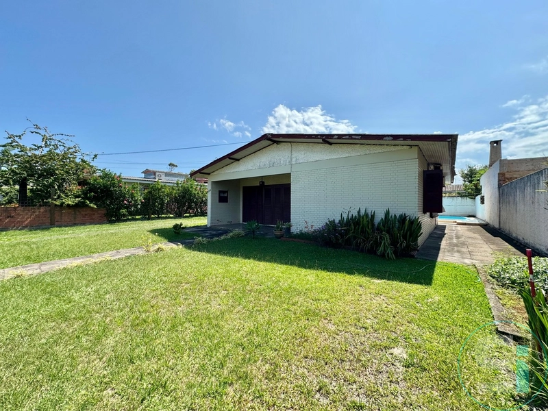 Casa térrea com piscina em Atlântida! Oportunidade única!: 30ª foto da galeria de imagens do imóvel