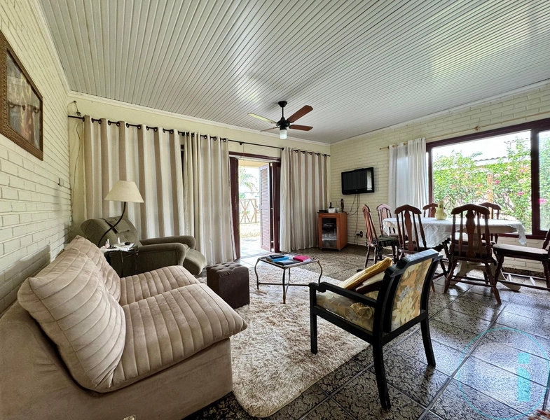 Casa térrea com piscina em Atlântida! Oportunidade única!: 5ª foto da galeria de imagens do imóvel