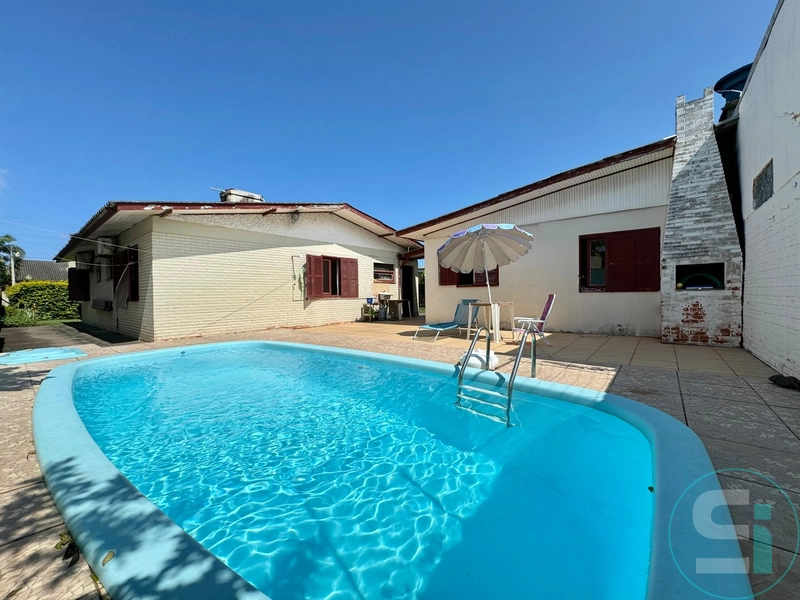 Casa térrea com piscina em Atlântida! Oportunidade única!: 23ª foto da galeria de imagens do imóvel