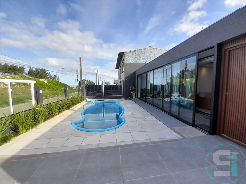 Casa térrea com piscina a Beira Mar!: 4ª foto da galeria de imagens do imóvel