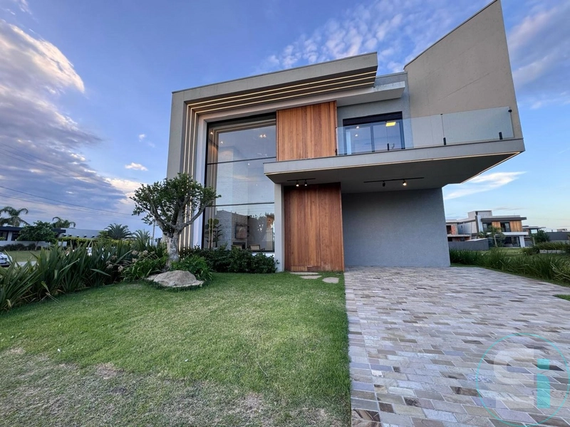 Sobrado no Sunset com melhor custo benefício e localização!: 1ª foto da galeria de imagens do imóvel