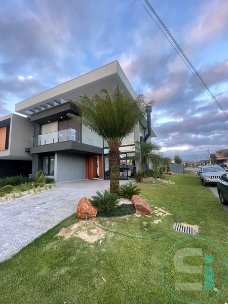 Sobrado de alto padrão em Condomínio fechado: 3ª foto da galeria de imagens do imóvel