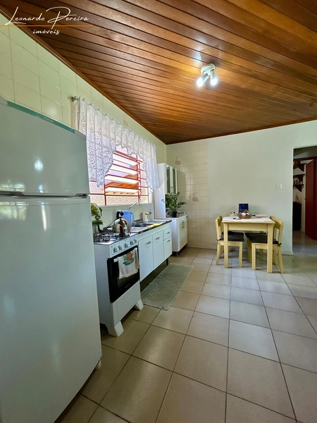 Casa 2 dormitórios com amplo pátio em Esteio: 6ª foto da galeria de imagens do imóvel