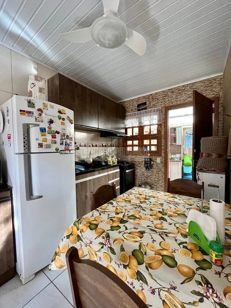 Casa 2 Dormitórios em Esteio. São José: 4ª foto da galeria de imagens do imóvel