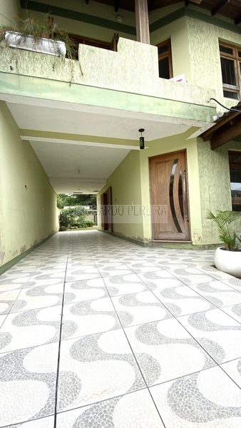 Casa em Canoas. 2 suítes com closet + 2D.: 2ª foto da galeria de imagens do imóvel