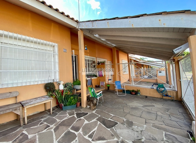 Casa com 3 dormitórios no Jardim Leopoldina. Porto Alegre: 2ª foto da galeria de imagens do imóvel