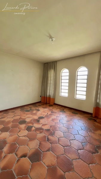 Sobrado 4D, com piscina no centro de Esteio.: 5ª foto da galeria de imagens do imóvel