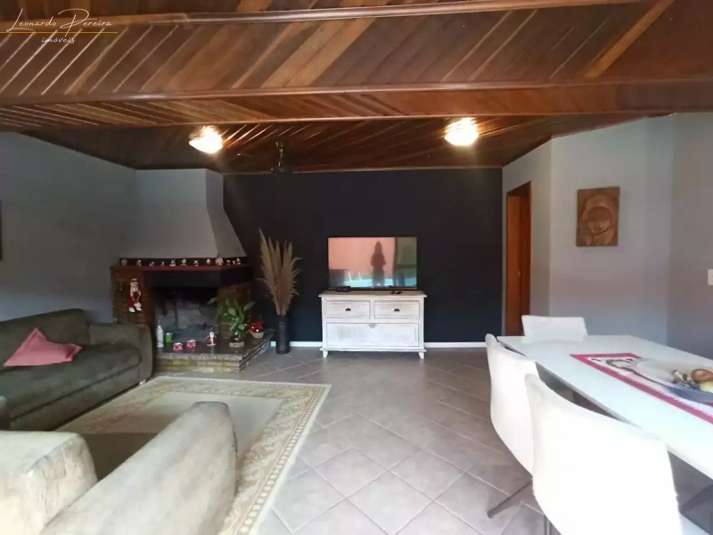 Excelente casa em Esteio com piscina e 3 dormitórios.: 7ª foto da galeria de imagens do imóvel