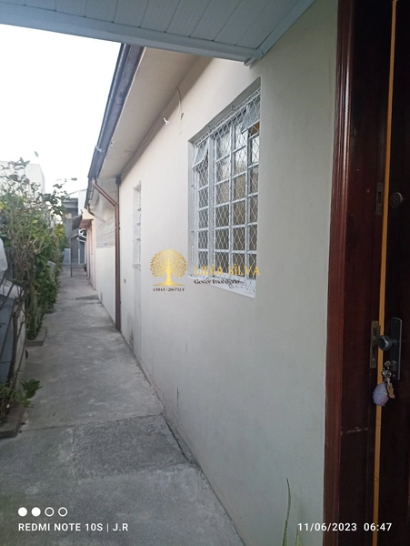 Duas Casas no Mesmo Terreno? Ideal para Morar ou Investir!: 2ª foto da galeria de imagens do imóvel
