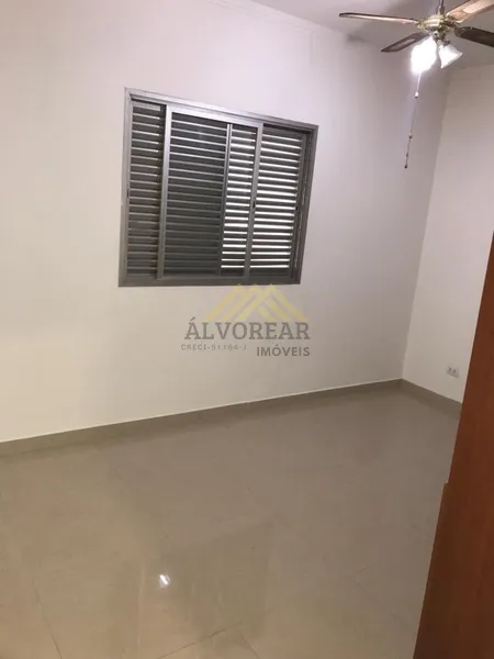 Sobrado Espaçoso à Venda na Vila Gumercindo: 11ª foto da galeria de imagens do imóvel