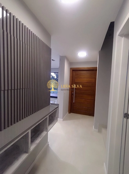 Sobrado em condominio com vista de frente pra a pedra grande: 5ª foto da galeria de imagens do imóvel