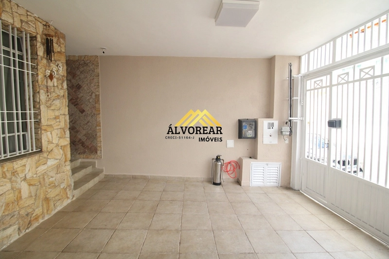 Casa à Venda – Recém-Reformada e Completa: 3ª foto da galeria de imagens do imóvel