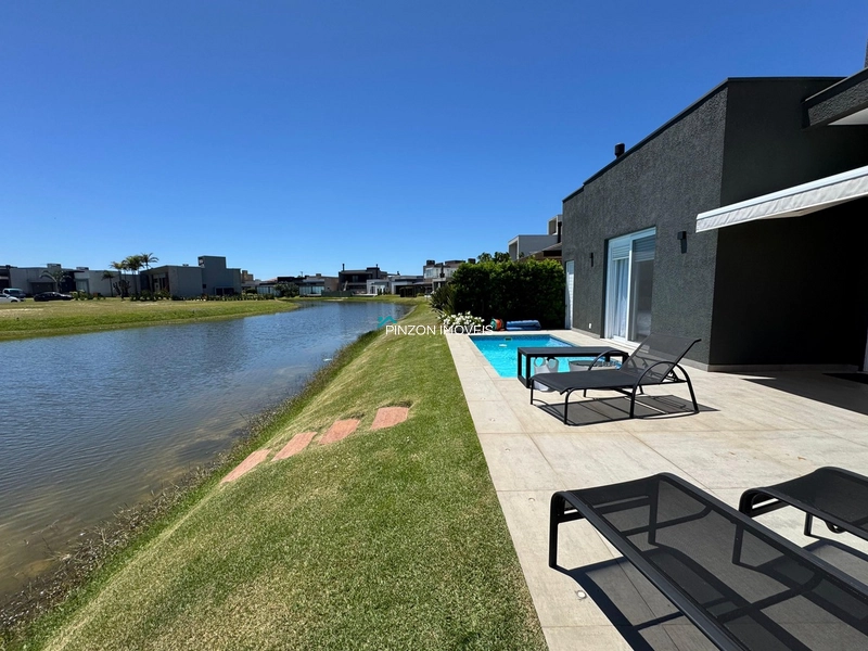 CASA NO CONDOMINIO RIVIERA, XANGRI-LÁ.: 6ª foto da galeria de imagens do imóvel