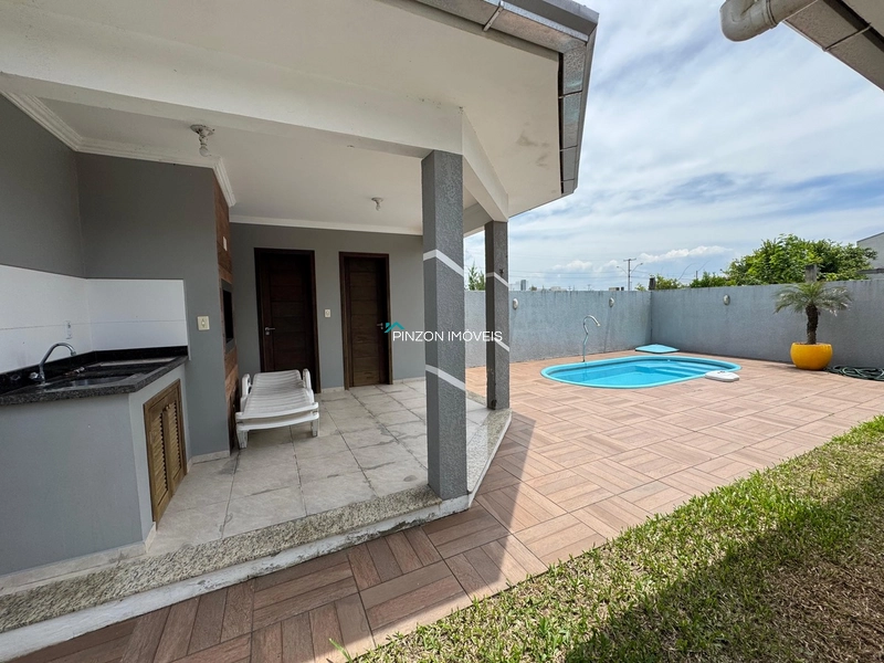 Excelente imóvel com piscina.: 4ª foto da galeria de imagens do imóvel