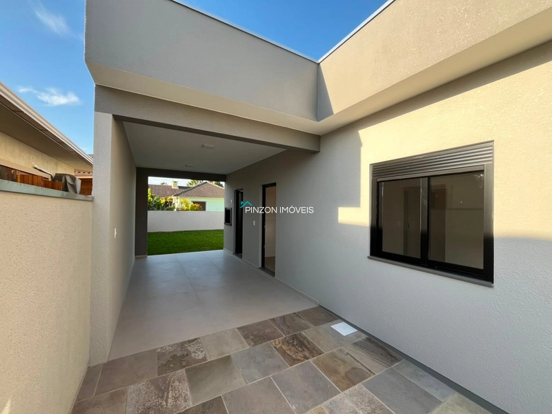 CASA NOVA A 400m DO MAR.: 3ª foto da galeria de imagens do imóvel