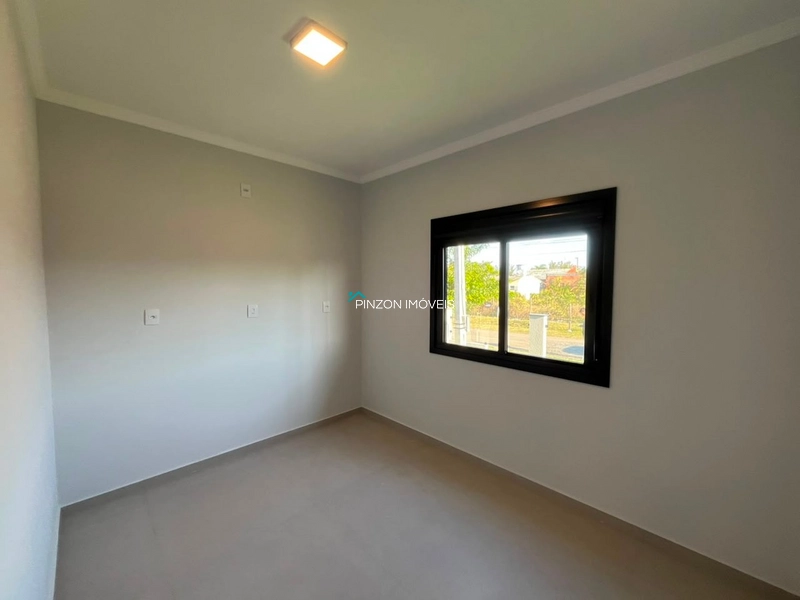 CASA NOVA A 400m DO MAR.: 8ª foto da galeria de imagens do imóvel