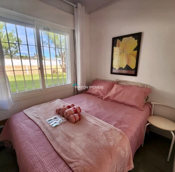 CASA À VENDA: 2ª foto da galeria de imagens do imóvel