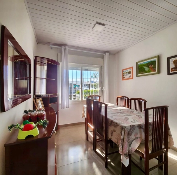 CASA À VENDA: 1ª foto da galeria de imagens do imóvel