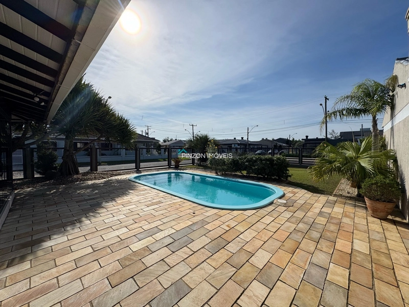 CASA COM DOIS TERRENOS A 150M DA PRAIA: 9ª foto da galeria de imagens do imóvel