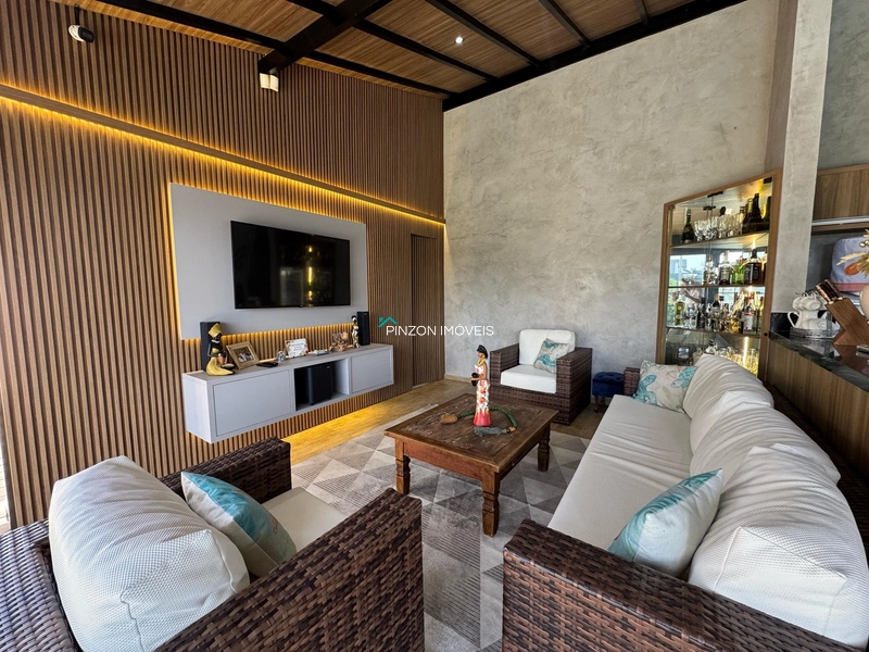 CASA COM DOIS TERRENOS A 150M DA PRAIA: 13ª foto da galeria de imagens do imóvel