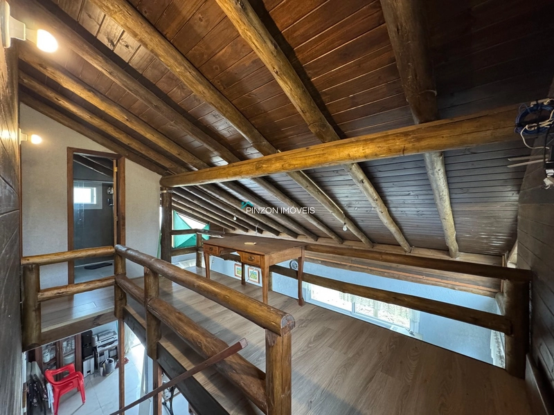 CASA NA BEIRA DA LAGOA: 33ª foto da galeria de imagens do imóvel