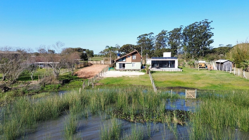 CASA NA BEIRA DA LAGOA: 35ª foto da galeria de imagens do imóvel
