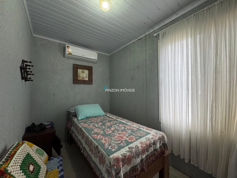 CASA NA BEIRA DA LAGOA: 31ª foto da galeria de imagens do imóvel