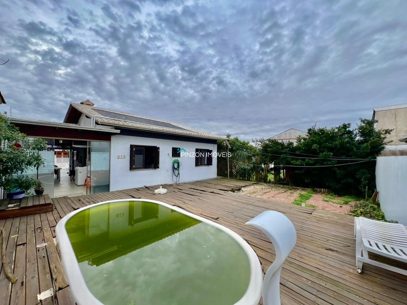 CASA A 100 METROS DA PRAIA EM ATLÂNTIDA SUL: 5ª foto da galeria de imagens do imóvel