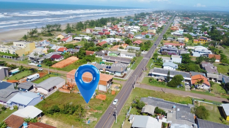 Terreno na primeira quadra do mar, em Arroio do Sal: 2ª foto da galeria de imagens do imóvel