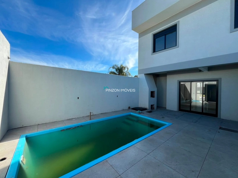 SOBRADO COM PISCINA.: 5ª foto da galeria de imagens do imóvel