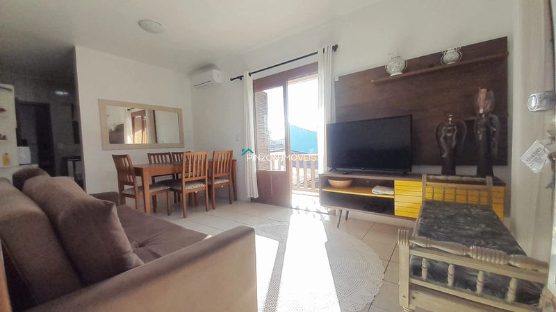 APARTAMENTO MOBILIADO COM SUÍTE — EM ARROIO DO SAL: 1ª foto da galeria de imagens do imóvel