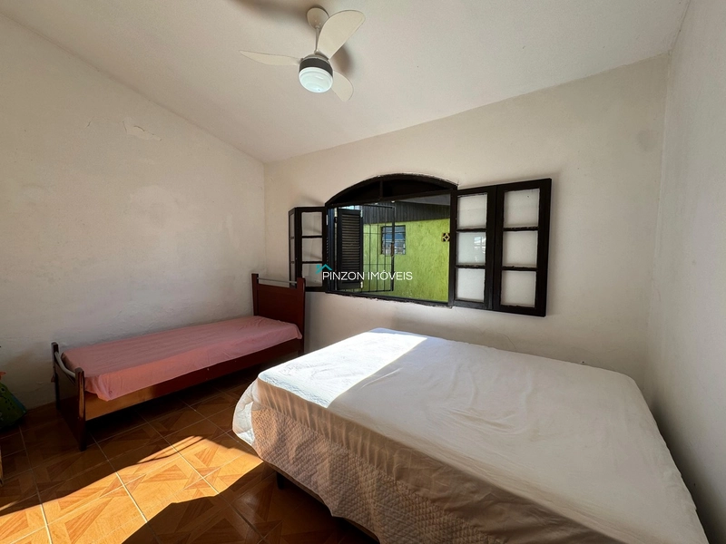 Casa a 300 metros da praia: 15ª foto da galeria de imagens do imóvel