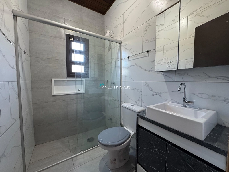 Casa a 300 metros da praia: 6ª foto da galeria de imagens do imóvel