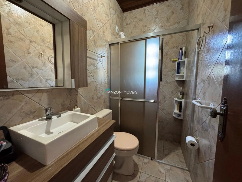 Casa a 300 metros da praia: 8ª foto da galeria de imagens do imóvel