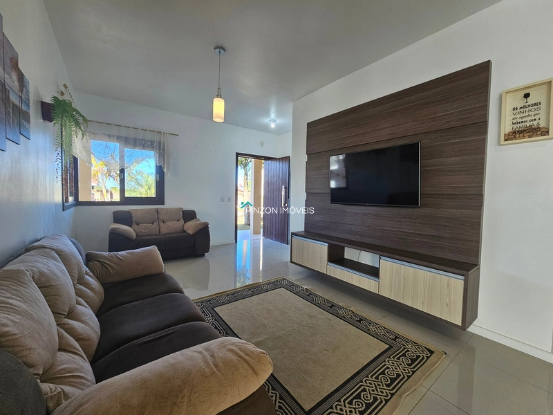 CASA MOBILIADA COM SUÍTE NA PRAIA PARAÍSO - TORRES!: 2ª foto da galeria de imagens do imóvel