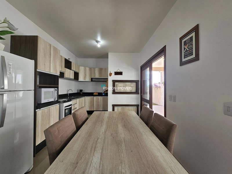 CASA MOBILIADA COM SUÍTE NA PRAIA PARAÍSO - TORRES!: 8ª foto da galeria de imagens do imóvel