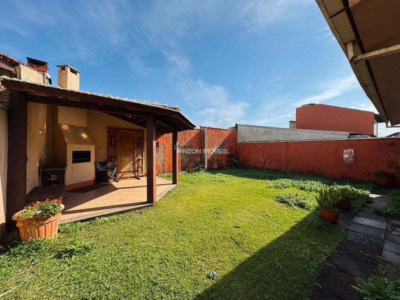 CASA COM VISTA PARA O MAR E AMPLO TERRENO EM XANGRI-LÁ: 25ª foto da galeria de imagens do imóvel