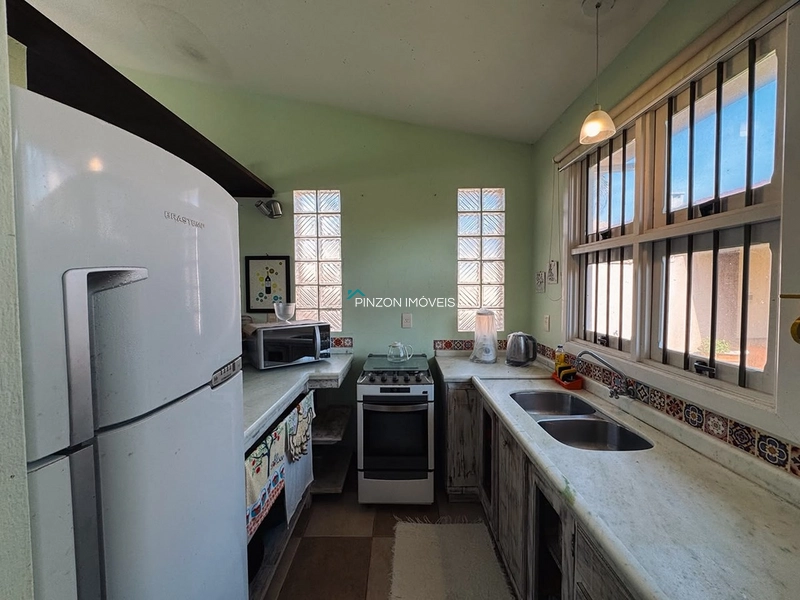 CASA COM VISTA PARA O MAR E AMPLO TERRENO EM XANGRI-LÁ: 15ª foto da galeria de imagens do imóvel
