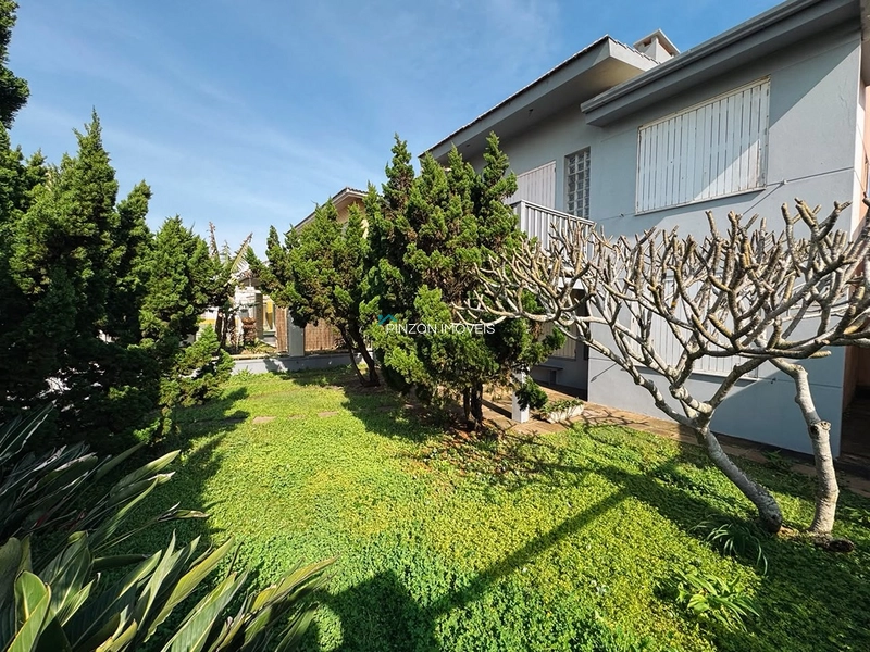 CASA COM VISTA PARA O MAR E AMPLO TERRENO EM XANGRI-LÁ: 2ª foto da galeria de imagens do imóvel