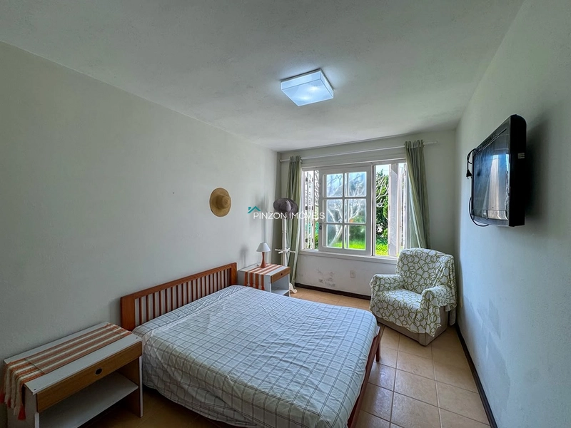 CASA COM VISTA PARA O MAR E AMPLO TERRENO EM XANGRI-LÁ: 19ª foto da galeria de imagens do imóvel
