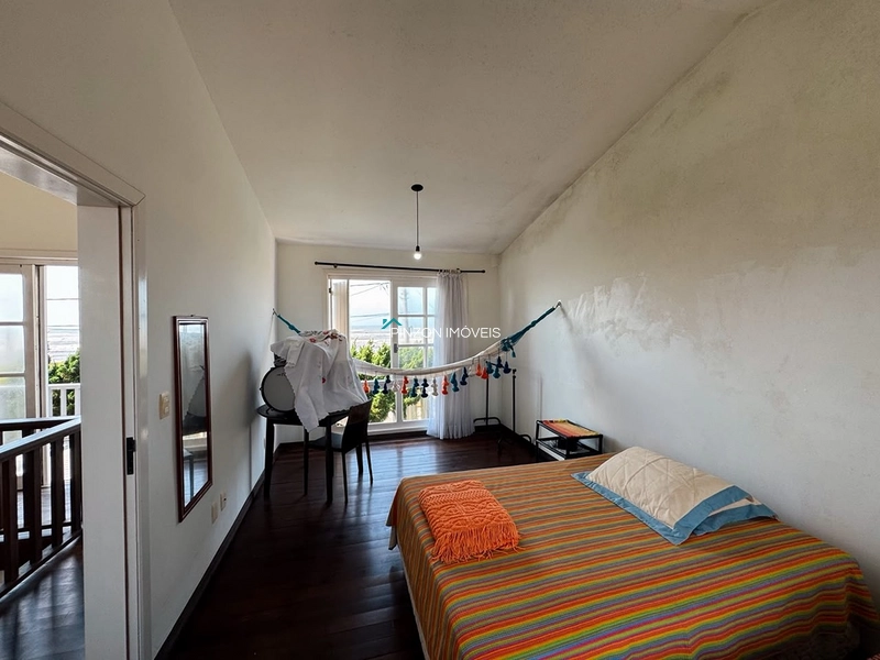 CASA COM VISTA PARA O MAR E AMPLO TERRENO EM XANGRI-LÁ: 12ª foto da galeria de imagens do imóvel